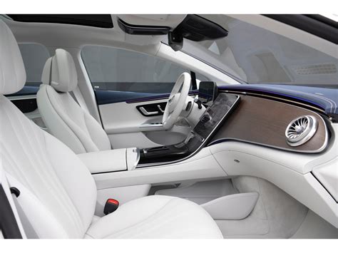 2023 Mercedes-Benz EQE Sedan: 36 Interior Photos | U.S. News