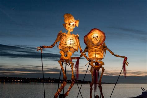 Sound City Festival giant puppets 1 - Lantern Company Skeleton Puppet, Giant Skeleton, Art ...