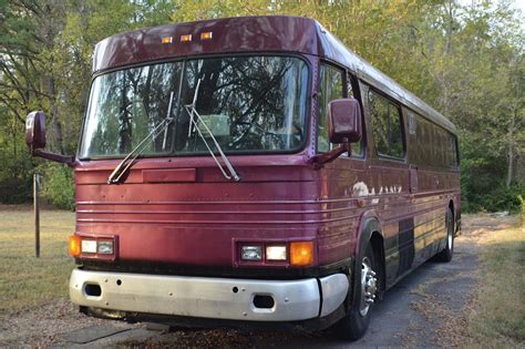 Bus conversion 1964 GM PD 4106 camper for sale