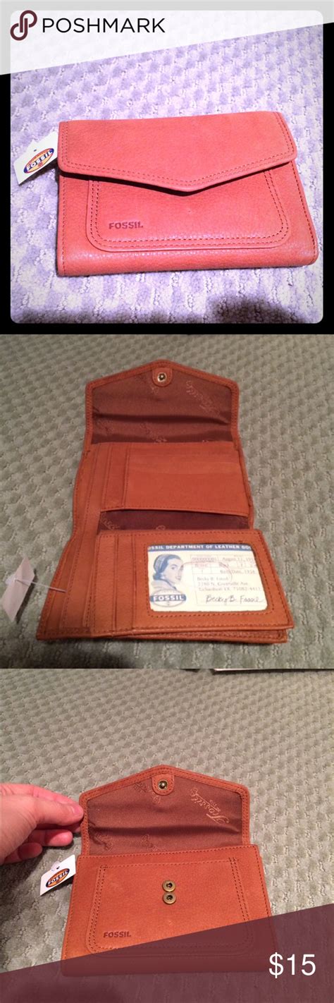 nwt - FOSSIL leather wallet | Leather wallet, Leather, Wallet