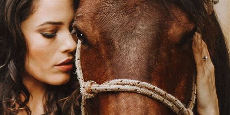 Spoil Your Horse With These Striking Tack Sets - COWGIRL Magazine Polo Wraps, Horse Facts ...