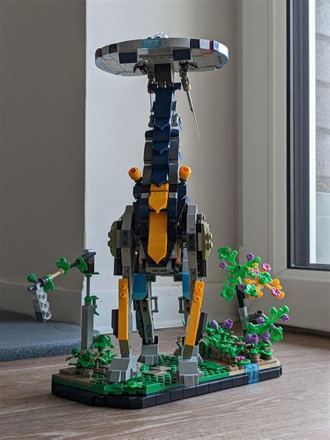 76989 Tallneck looked a bit lonely so I built a MOC partner for it ...