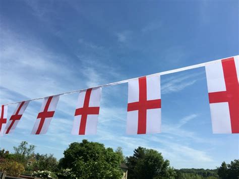 Cloth / Textile England 20 x Flag Bunting 6m HIGH QUALITY - Party Experts