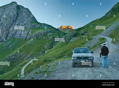 Nissan pathfinder hi-res stock photography and images - Alamy