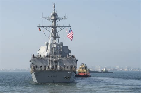 Destroyer Photo Index DDG-104 USS STERETT