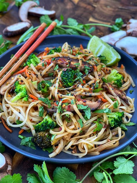 Gluten Free Asian Pan Noodles | Plantiful Kiki | Plant based Eating ...