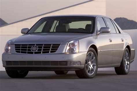 Used 2008 Cadillac DTS Sedan Review | Edmunds