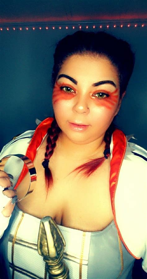 Loba from Apex Legends | Gamer girl, Cosplay makeup, Cosplay