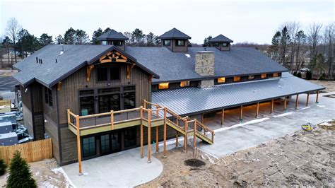 Black River Barn | Projects | Pioneer Construction