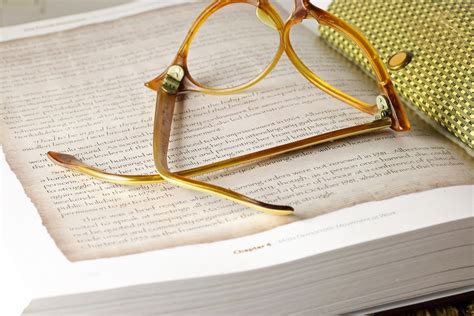 Broken Retro Frame Of Glasses Free Stock Photo - Public Domain Pictures