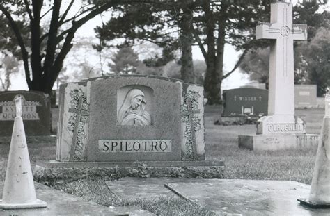 McHenry County 1981 Tony and Michael Spilotro's Gravesite - McHenry ...