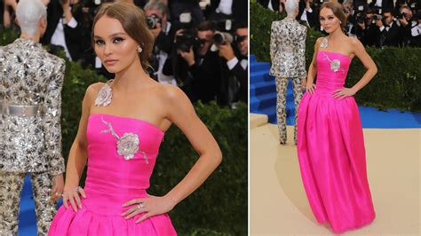 Lily-Rose Depp Birthday: Check Out Most Stunning Red Carpet Looks of the Actress | 👗 LatestLY