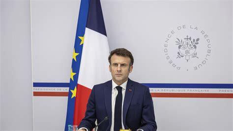 Macron to visit China, calls on Beijing to pressure Putin on Ukraine