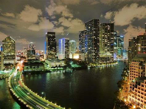 Miami skyline florida clouds night Photo | Free Download