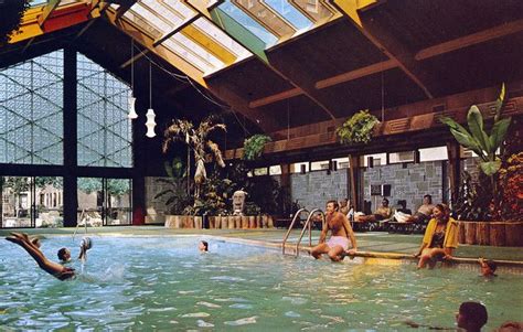 Tropical Pool Curtis Hotel and Motor Lodge Minneapolis MN | Tropical ...