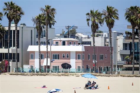 Photo Gallery | Venice on the Beach Hotel | Official Site