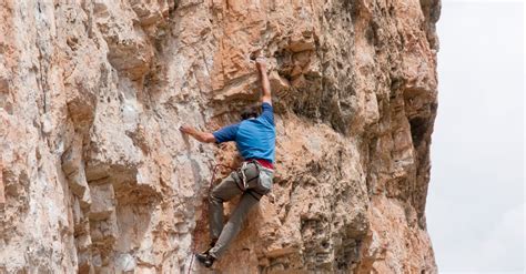 Man Rock Climbing · Free Stock Photo