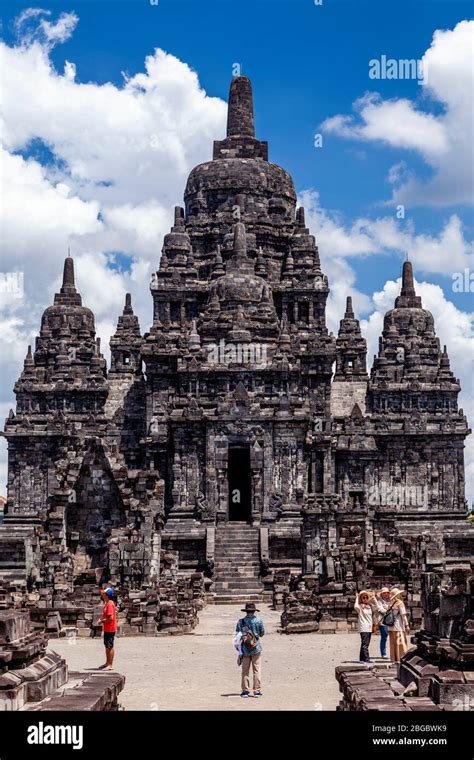 Candi Sewu Buddhist Temple, The Prambanan Temple Compounds, Yogyakarta ...