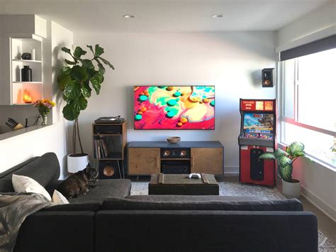 Bought my first condo in LA. Getting my living room setup. | Interiores ...