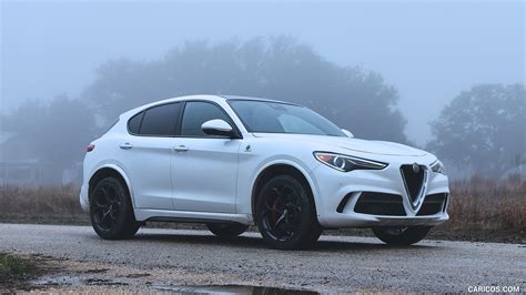 Alfa Romeo Stelvio Quadrifoglio | 2018MY (Color: Trofeo White) | Front ...