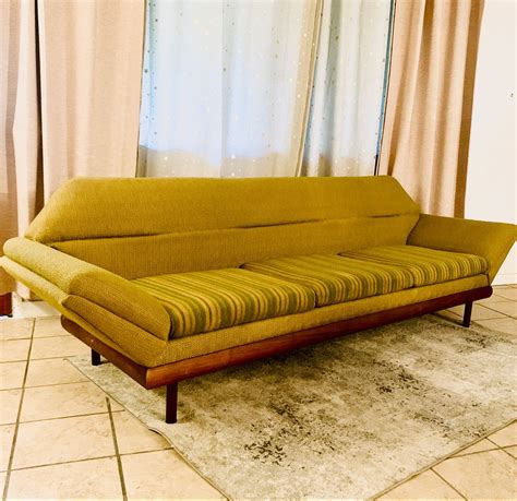 Stunning Mid-Century Modern Sofa by Adrian Pearsall for Flexsteel