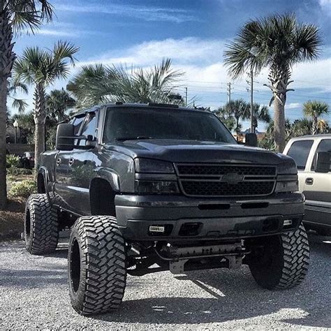 Black Chevy | Chevy diesel trucks, Chevy trucks, Lifted chevy trucks