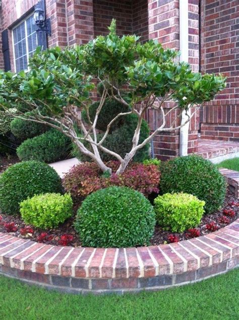 This might get your interest. Front House Landscaping | Front yard ...