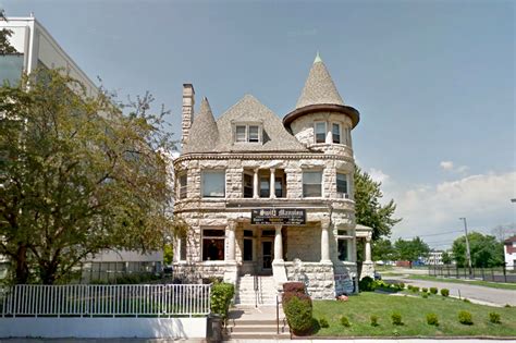 Historic Grand Boulevard mansion lists for $1.3M - Curbed Chicago