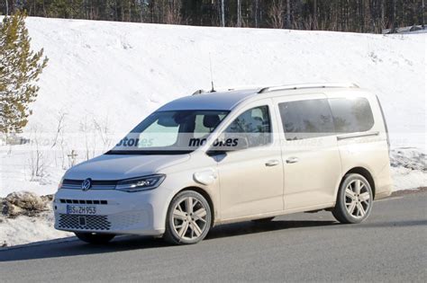 The Volkswagen Caddy Maxi EHybrid 2023, Caught In Spy Photos During Tests - Bullfrag