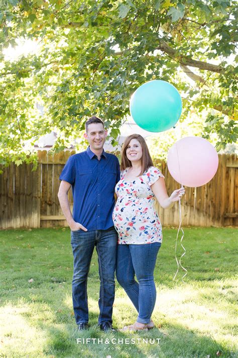 Twin Gender Reveal | Reno Family Photographer - Fifth and Chestnut