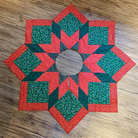 Christmas Tree Skirt Pattern from Jordan Fabrics » Helen's Closet Patterns