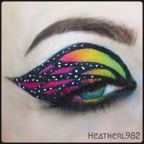 Pin by Heather Hugo on Makeup looks/ ideas | Crazy eyes, Halloween face makeup, Face makeup