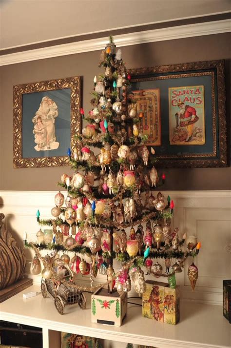 526 best Christmas - Antique Santas, Decor & Feather Trees images on ...