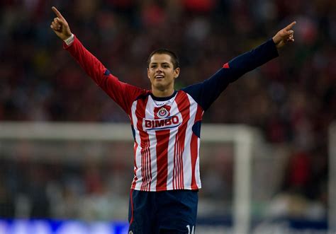 Chicharito Chivas signing: Mexico star returns to boyhood club