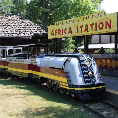 On the Right Track: Detroit Zoo Trains Ride High | Detroit Zoological Society Blog