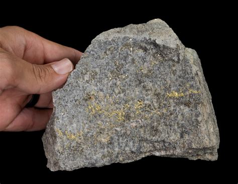 Gold on Quartz (2017-18 finds) - large mass of ore | Los Delirios claim ...