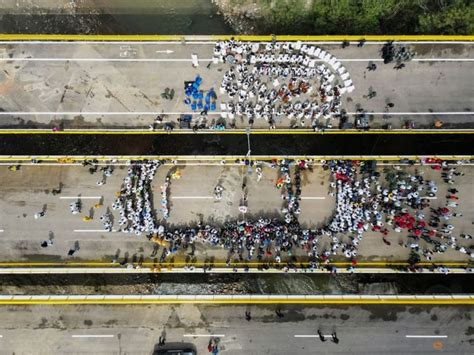 After years, private vehicles start crossing Colombia-Venezuela border ...