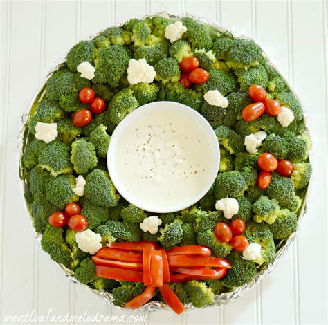 Christmas Wreath Vegetable Platter | Recipe | Veggie christmas ...