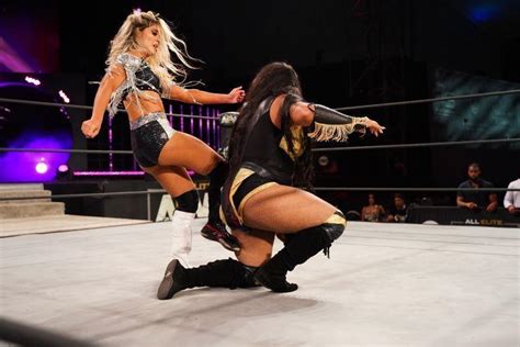 PHOTOS FROM THE AEW WOMEN’S TAG TEAM CUP TOURNAMENT | WrestlingFigs