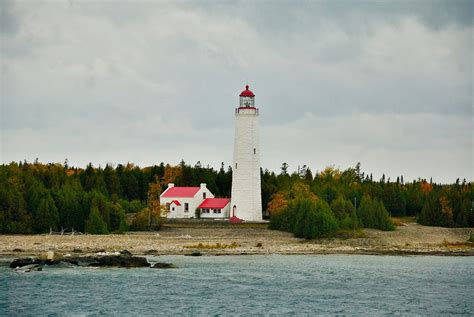 Sault Ste Marie Bruce Peninsula Lighthouse | fotofrysk | Flickr