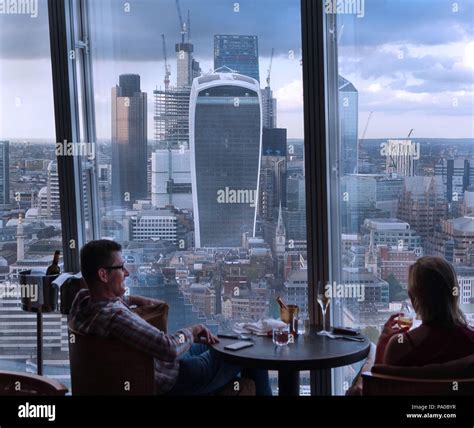 The Oblix restaurant at the Shard,London Bridge Stock Photo - Alamy