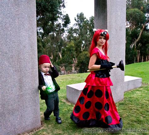 Doctor Who Family Costume - Simple Practical Beautiful