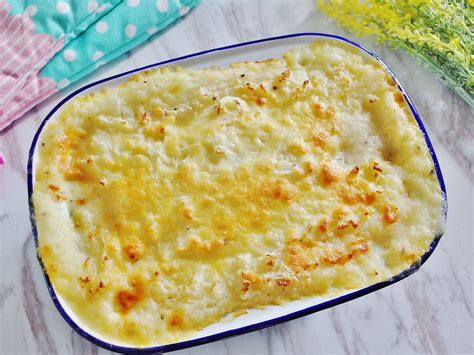 Healthy Chicken and Leek Pie Recipe | Spring Tomorrow