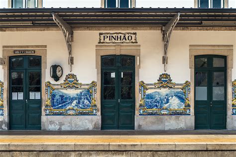 Places-to-Visit-in-the-Douro-Valley-Pinhao-Train-Station - Two Find a Way