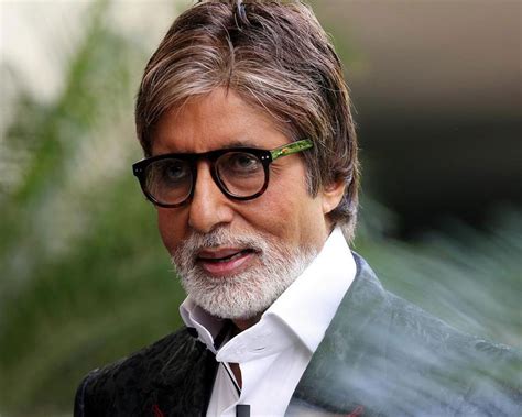 Amitabh Bachchan hints at receiving COVID-19 vaccine