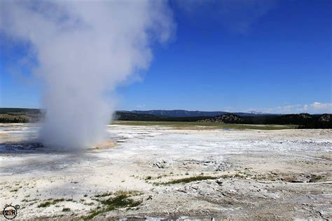 From Geysers to Glaciers - 5 Amazing Stops along the US Rockies - TWO ...