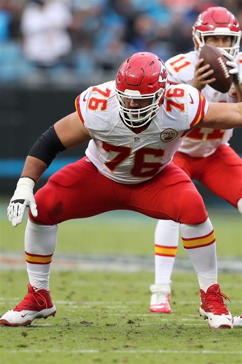 Chiefs Likely To Place Laurent Duvernay-Tardif On IR