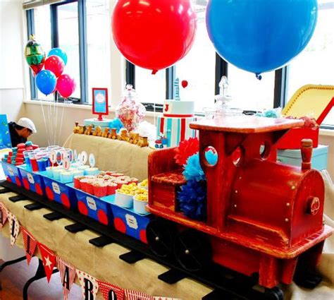 Southern Blue Celebrations: THOMAS THE TRAIN / TRAIN PARTY IDEAS