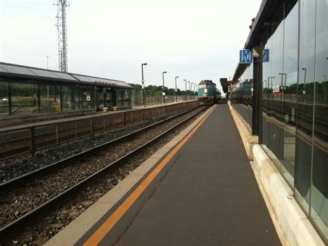 ALDERSHOT GO STATION - Updated December 2024 - 1199 Waterdown Rd, Burlington, Ontario - Public ...