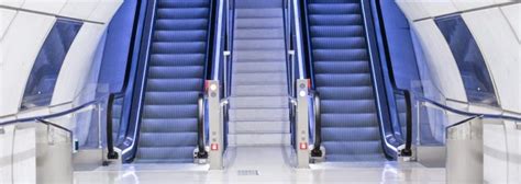 Safety Tip: Easy Steps to Escalator Safety - ComplianceSigns Blog